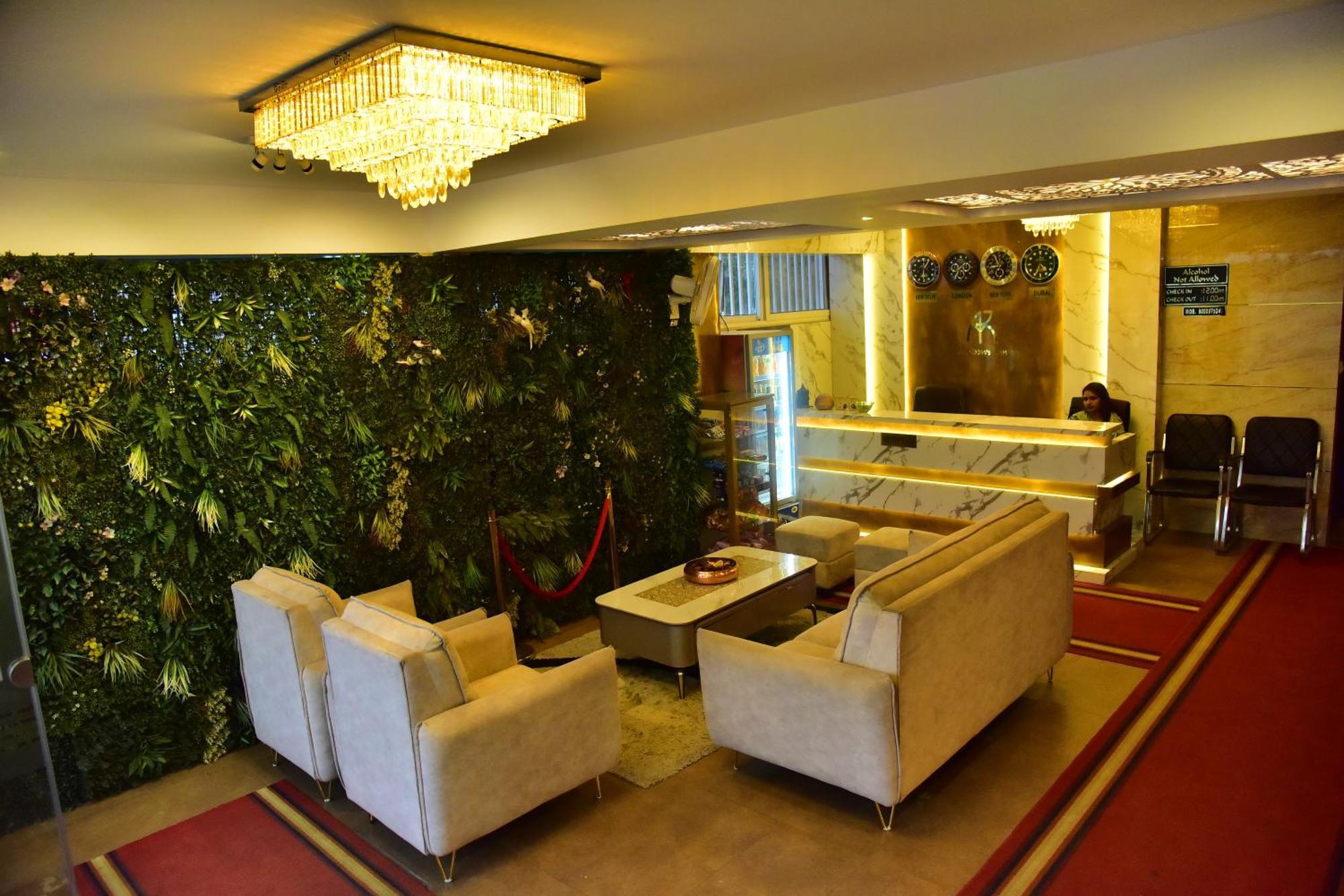 Meadows Inn 迈索尔 外观 照片